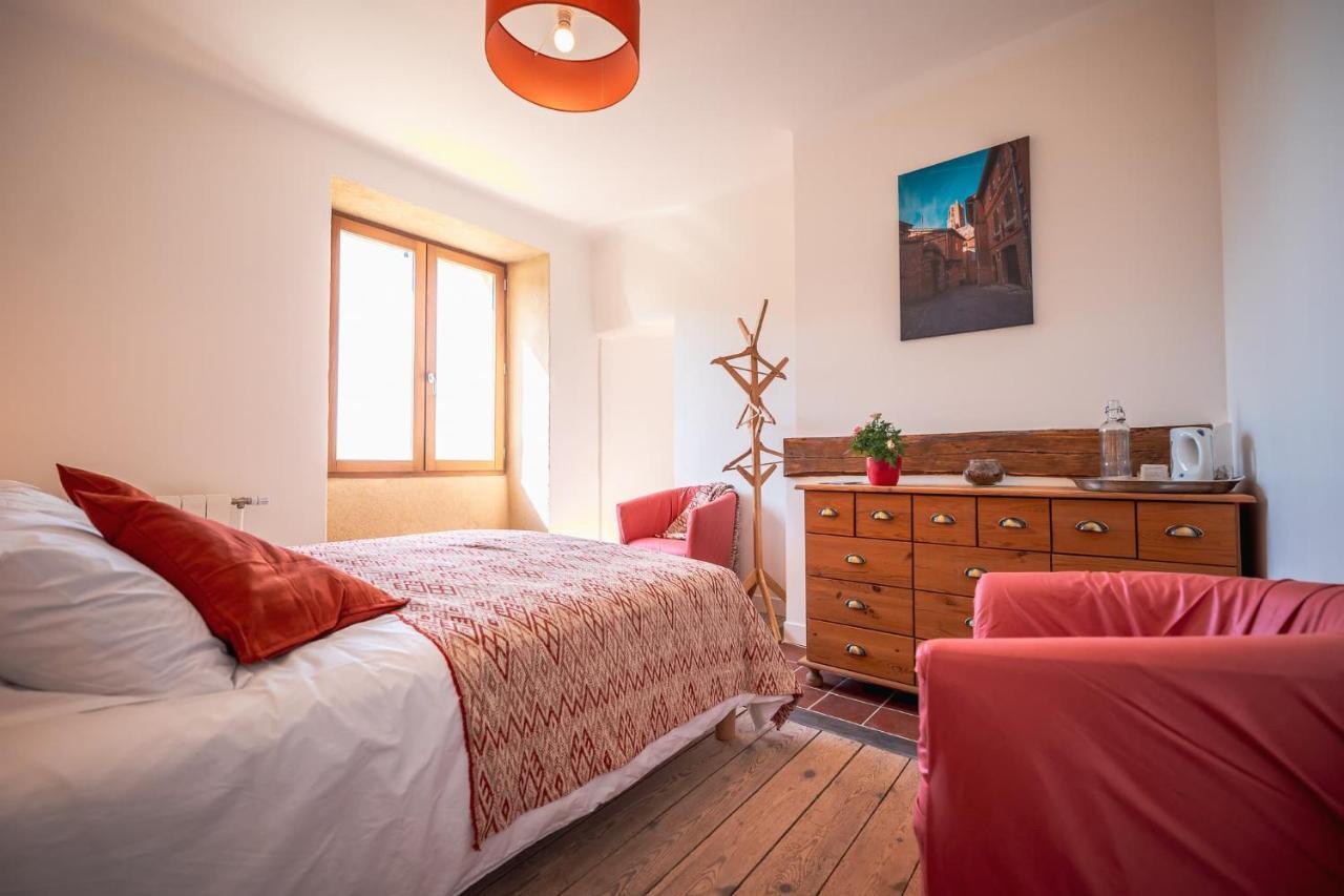 Chambres Et Table D'Hotes - Les Jardins De La Longagne Saussenac Eksteriør billede